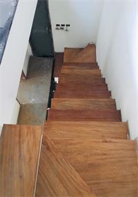 Thi công cầu thang gỗ sắt tại Thanh Trì Hà Nội